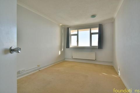 2 bedroom flat for sale, West Parade, Bexhill-on-Sea, TN39