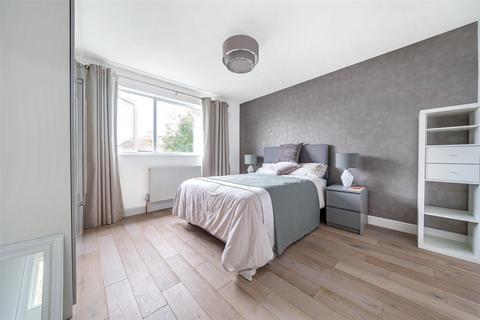 2 bedroom maisonette for sale, Third Avenue, Wembley