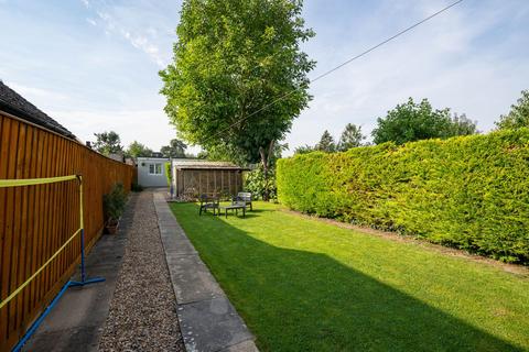 4 bedroom semi-detached house for sale - Radegund Road, Cambridge, CB1