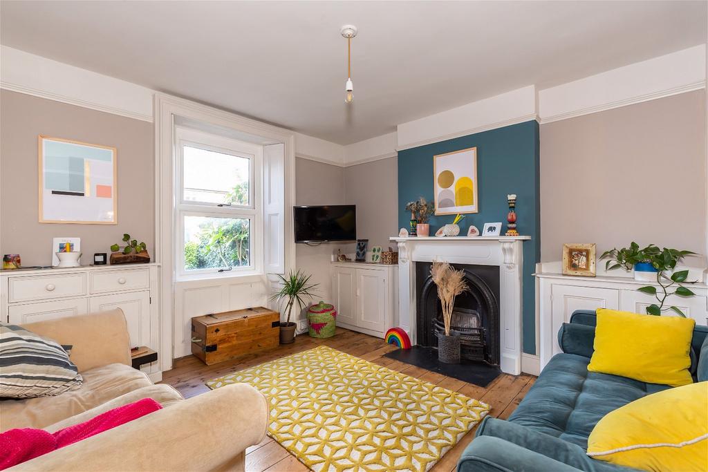 Oakfield Road, Frome 3 bed terraced house £460,000