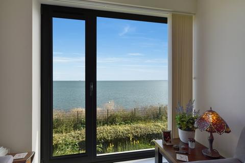 25 Parade Walk, Shoeburyness, Southend-on-sea, SS3 9GE