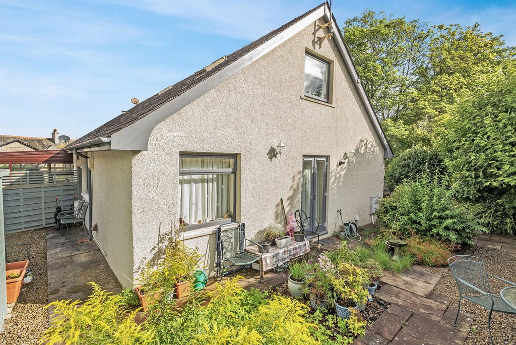 Silverdale Road, Arnside, LA5 2 bed semidetached bungalow for sale £