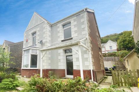 3 bedroom detached house for sale - Swansea Road, Pontardawe, SA8