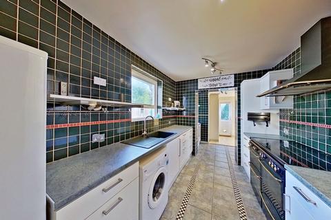 36 Chestnut Drive, Greenhill, Herne Bay, CT6 7PP