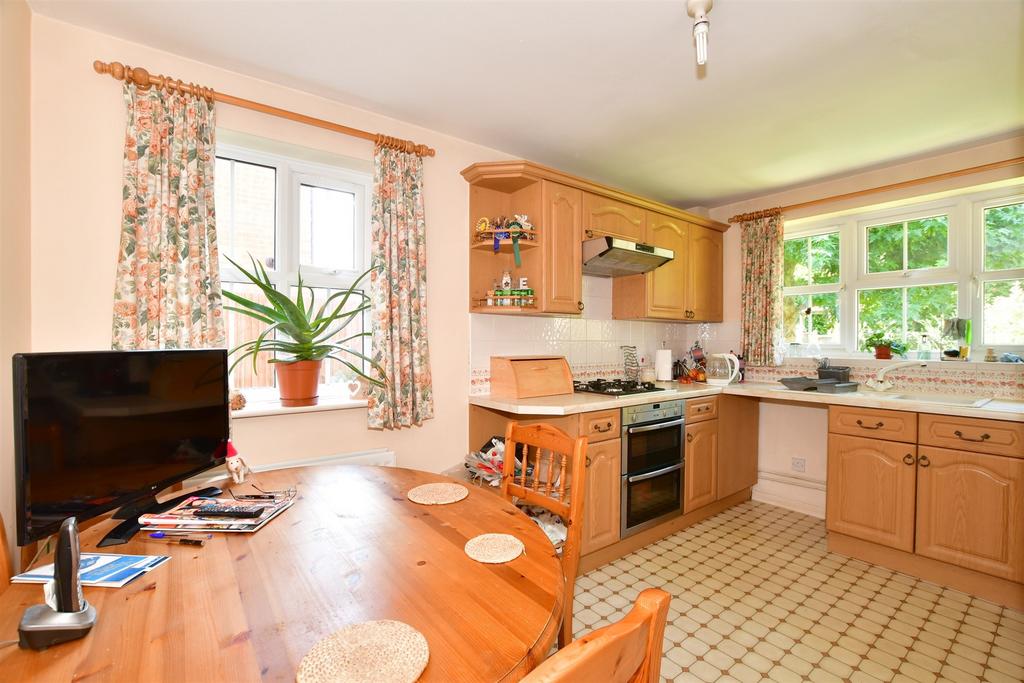 Kitchen/ Breakfast Room
