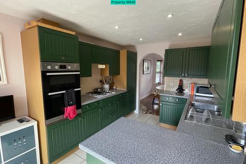 17 Reeves Road, Devizes, SN10 3UB