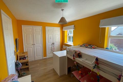 17 Reeves Road, Devizes, SN10 3UB