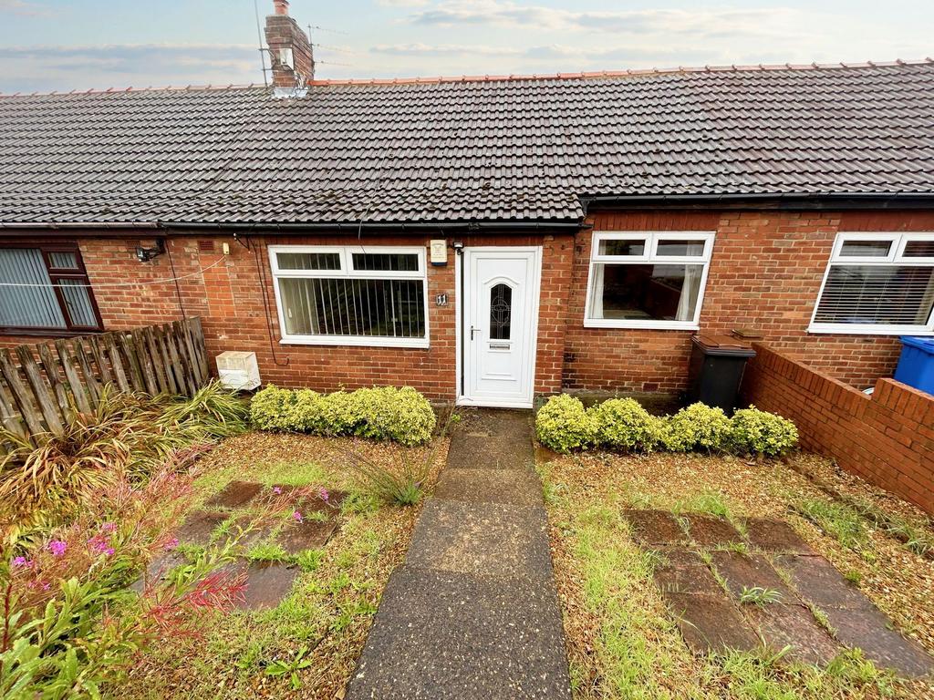 Acacia Avenue, Horden, Peterlee, Durham, SR8 4HF 2 bed bungalow for