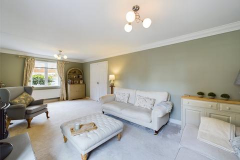 4 bedroom detached house for sale, Coltishall Close, Quedgeley, Gloucester, Gloucestershire, GL2