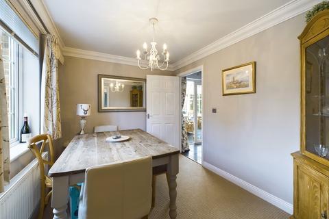 4 bedroom detached house for sale, Coltishall Close, Quedgeley, Gloucester, Gloucestershire, GL2