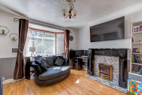3 bedroom semi-detached house for sale, Highfield Crescent, Halesowen, West Midlands, B63