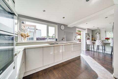 55 Briar Road, Shepperton, TW17 0JB