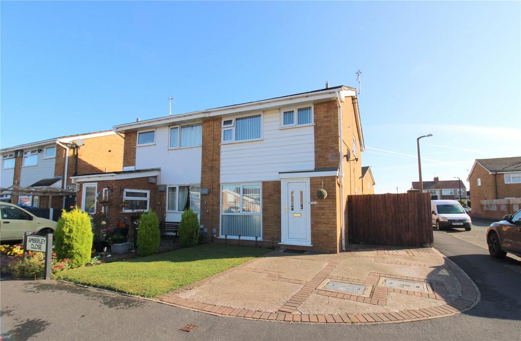Amberley Close, Saughall Massie, Wirral, CH46 3 bed semidetached house