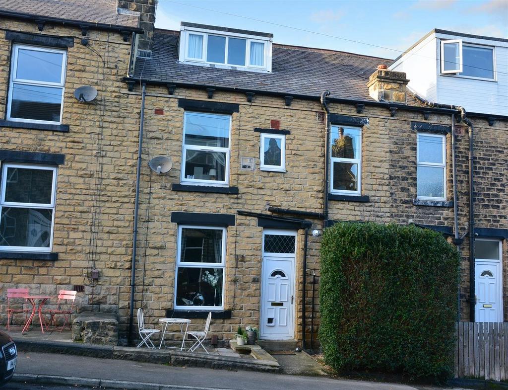 Nunthorpe Road, Rodley, Leeds, LS13 3 bed terraced house to rent £895