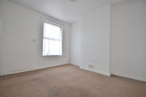 23 Ealing Avenue, Nottingham, NG6 0BB