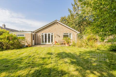 3 bedroom detached bungalow for sale, Wick Road, Colchester, CO4
