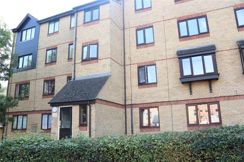2 bedroom apartment to rent, Chestnut Road, Basildon, Essex, SS16