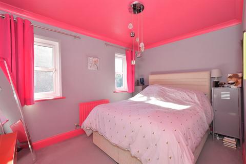 2 bedroom semi-detached house for sale - Pebble Walk, Littlehampton, West Sussex