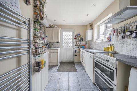 3 bedroom semi-detached house to rent, Hersham