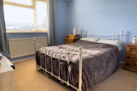 55 Highcroft Crescent, Bognor Regis, PO22 8DJ