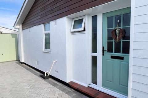 55 Highcroft Crescent, Bognor Regis, PO22 8DJ