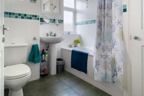 55 Highcroft Crescent, Bognor Regis, PO22 8DJ