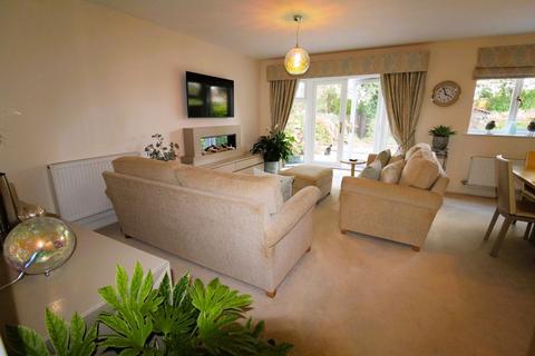 4 bedroom detached house for sale - New Road, Brownhills, Walsall, WS8 6AT