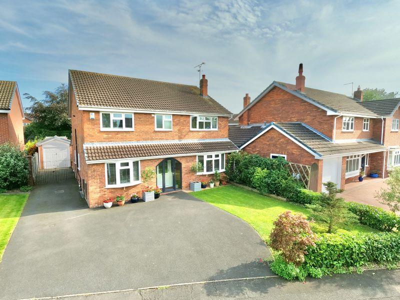 Sharman Way, Stafford 4 bed detached house for sale £550,000