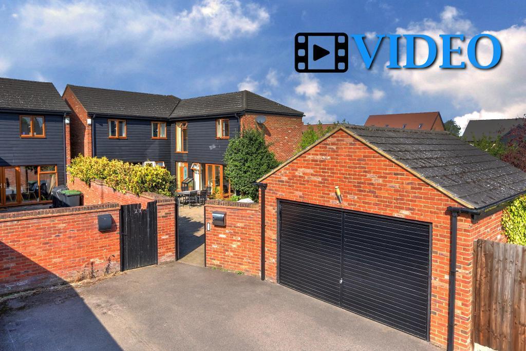 High Street, Arlesey, SG15 6SZ 4 bed detached house for sale £660,000