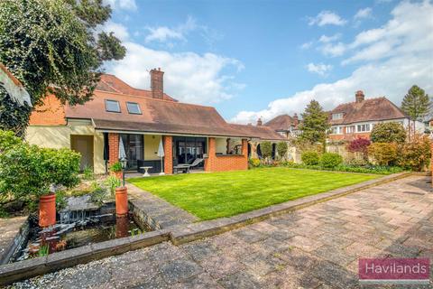 7 bedroom detached house for sale, Broad Walk, Winchmore Hill, N21