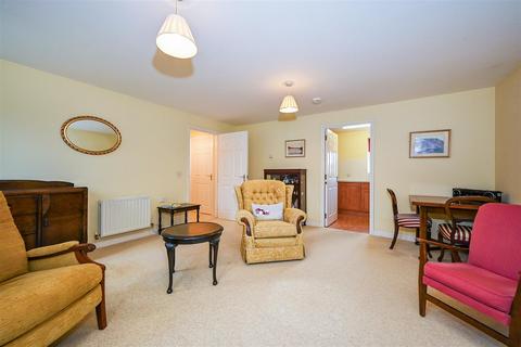 7 Luker Drive, Petersfield, GU31 4SN