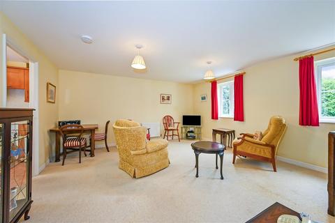7 Luker Drive, Petersfield, GU31 4SN