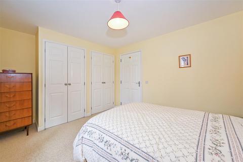 7 Luker Drive, Petersfield, GU31 4SN