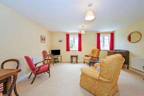 7 Luker Drive, Petersfield, GU31 4SN
