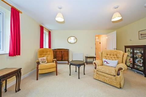 7 Luker Drive, Petersfield, GU31 4SN
