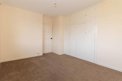 124 The Strand, Goring By Sea, Worthing, BN12 6DS