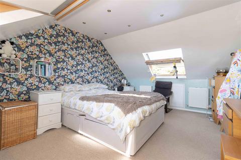 4 bedroom chalet for sale - Harwood Avenue, Goring-by-Sea