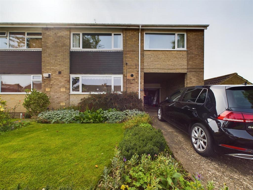 Trentham Drive, Bridlington 4 bed semidetached house for sale £220,000