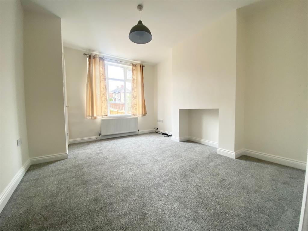 Hartley Brook Road, Sheffield, S5 0HN 2 bed terraced house £650 pcm (£150 pw)