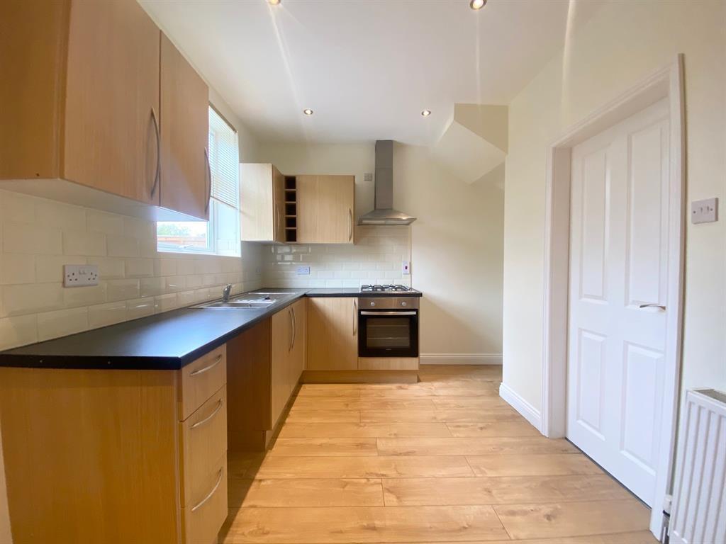 Hartley Brook Road, Sheffield, S5 0HN 2 bed terraced house £650 pcm (£150 pw)