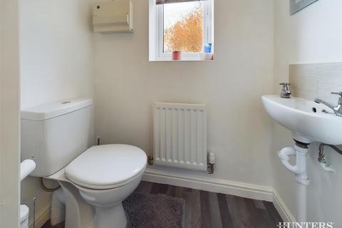 3 bedroom semi-detached house for sale - Dewhirst Close, Leadgate, Consett