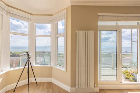 2 bedroom apartment for sale, The Leas, Chalkwell