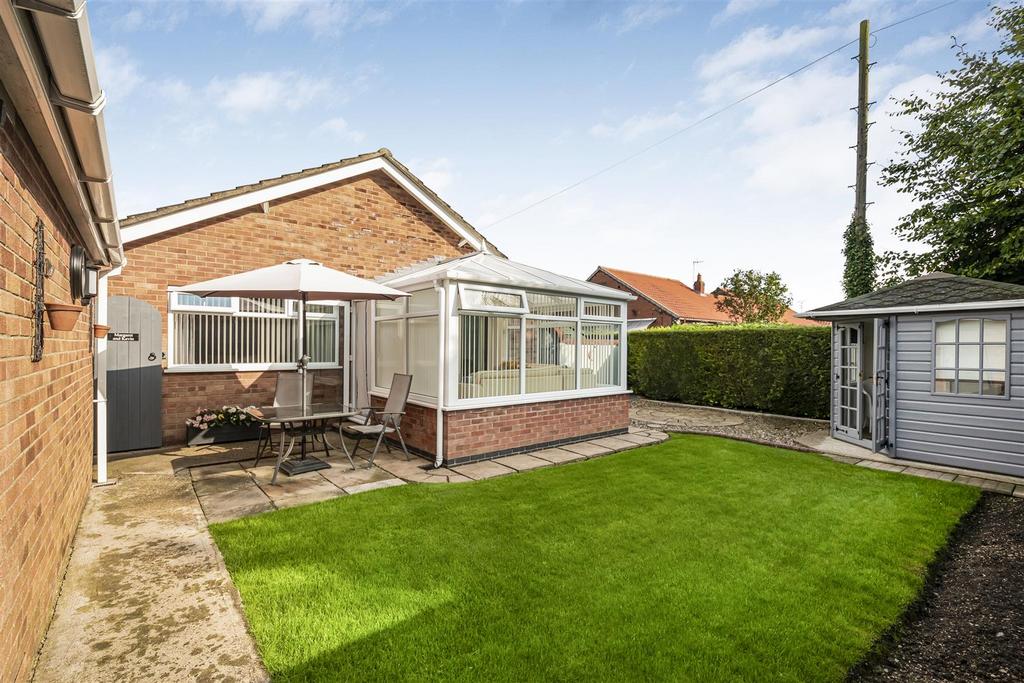 6 Angus Drive Externals7.jpg