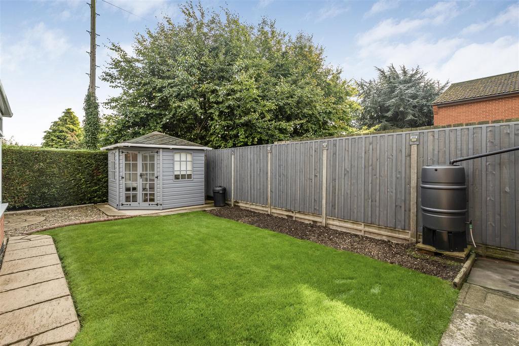 6 Angus Drive Externals11.jpg