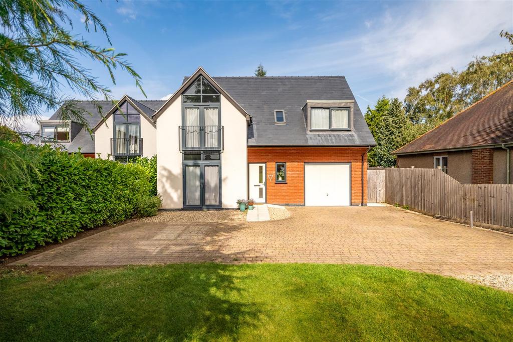 Lincoln Road, Branston, Lincoln 4 bed detached house for sale £475,000