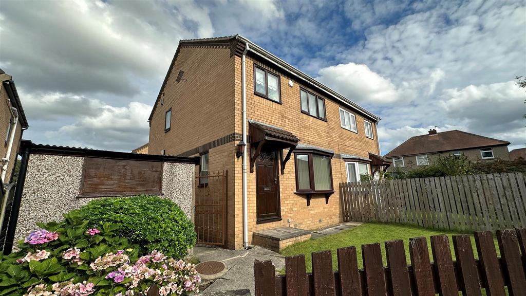 Plumpton Close, Wrose 3 bed semidetached house for sale £165,000