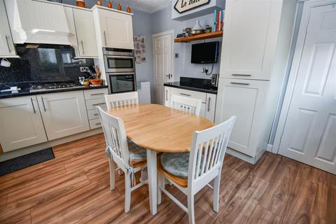 45 Faversham Avenue, Hull, HU4 7RD