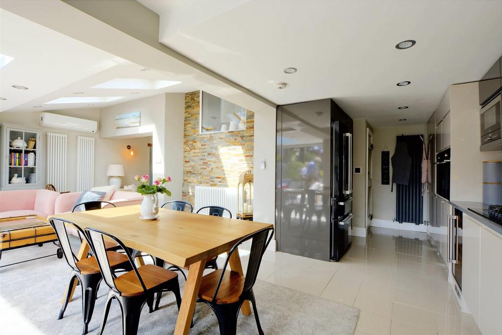 Living/Dining Kitchen