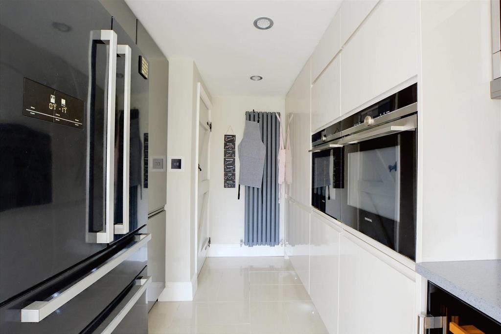 Living/Dining Kitchen