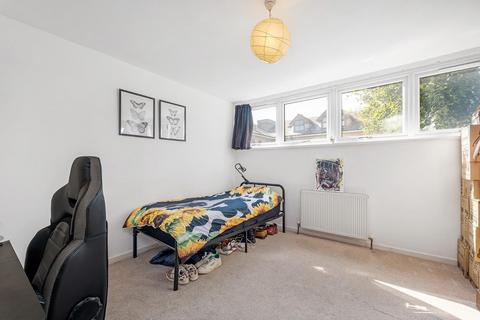 6 Ramilles Close, London, SW2 5DG